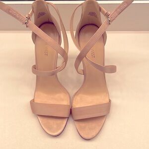 Beautiful  sandals great for gowns weddings special occasion